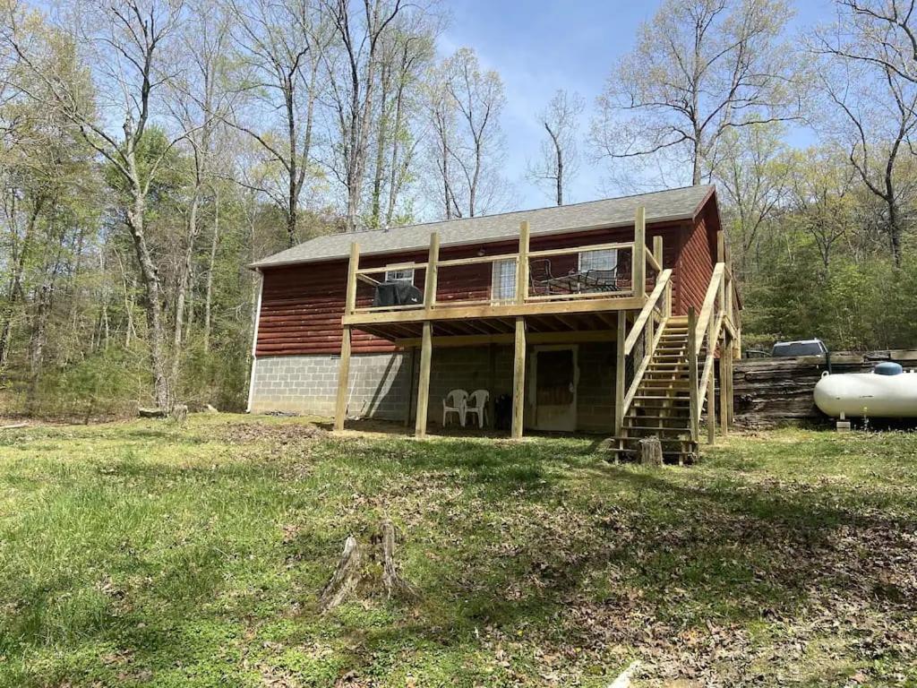 Gas Fireplace, Firepit, And Cedar Adirondack Chair Spencer ภายนอก รูปภาพ