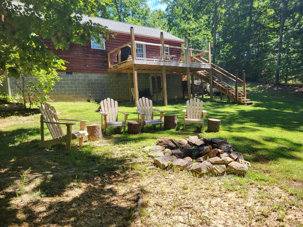 Gas Fireplace, Firepit, And Cedar Adirondack Chair Spencer ภายนอก รูปภาพ